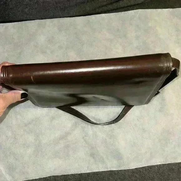 Vintage Authentic YveSaintLaurent YSL shoulder Bag - Picture 4 of 10